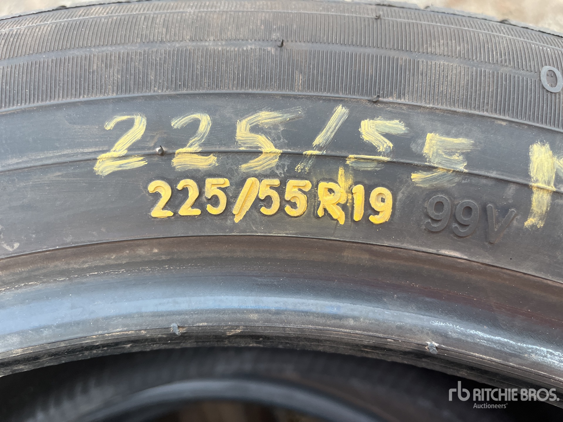 Toyota Quantity of (4) 225/55R19