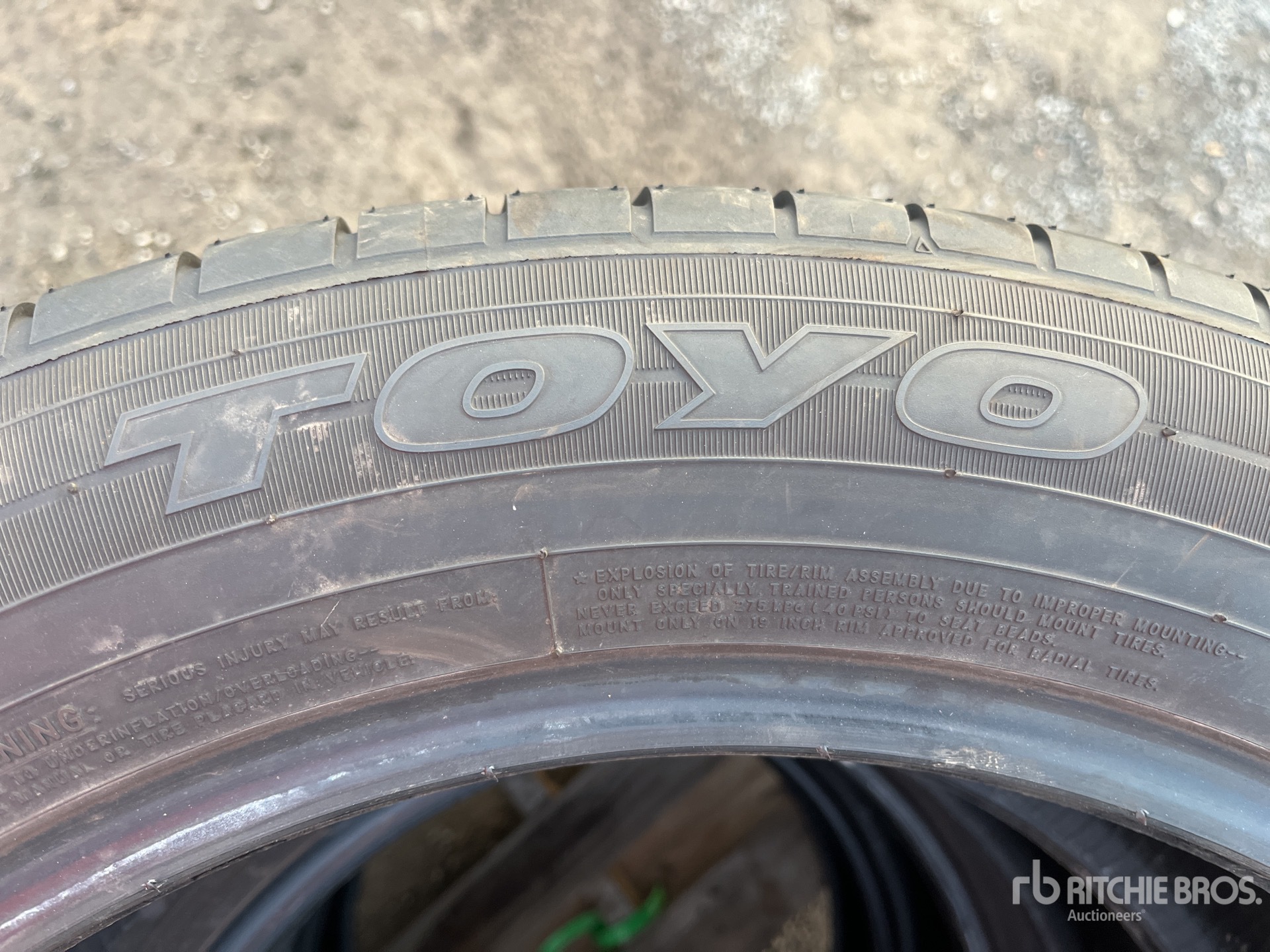 Toyota Quantity of (4) 225/55R19