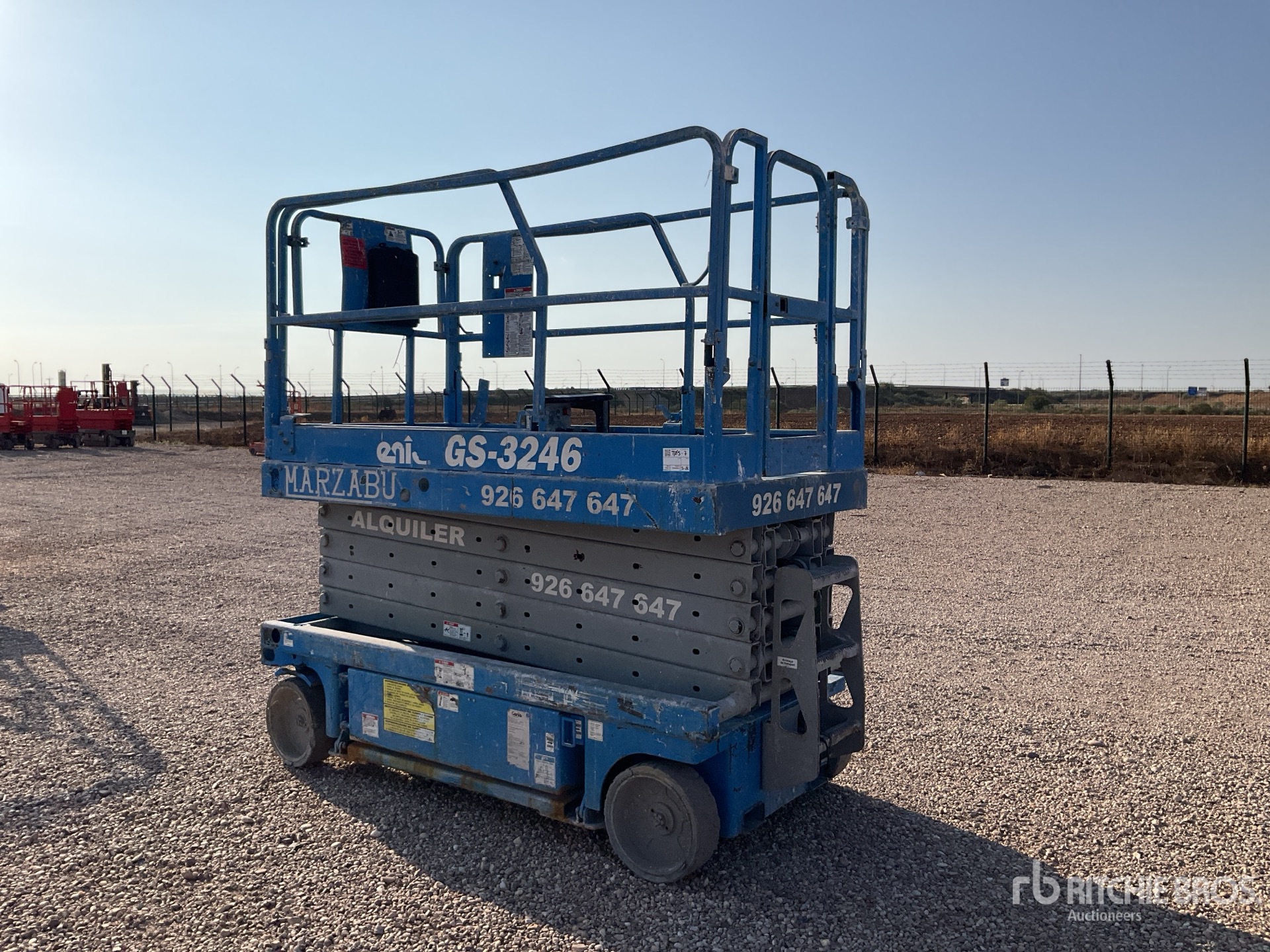 2001 Genie GS3246