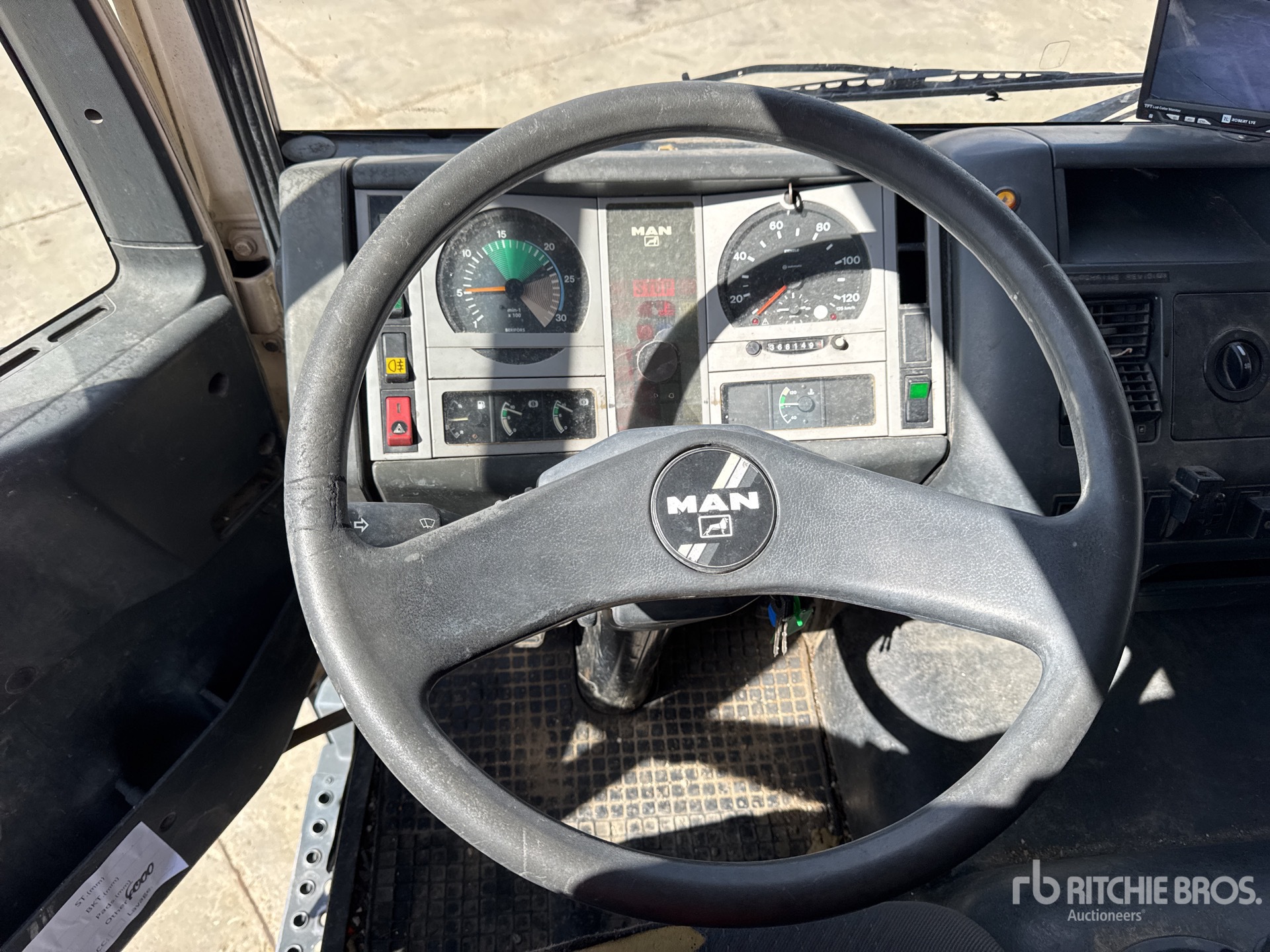 1999 Man 15.224