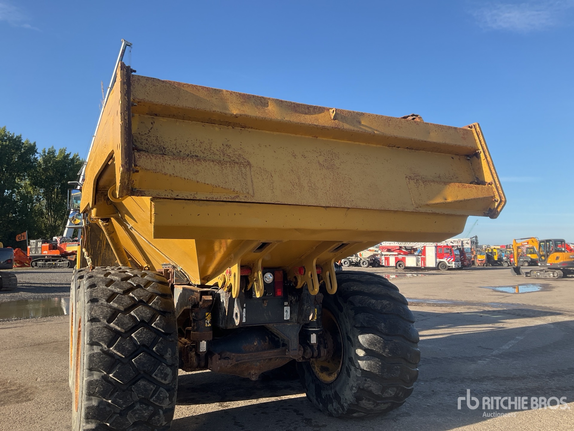 2015 Komatsu HM300-3