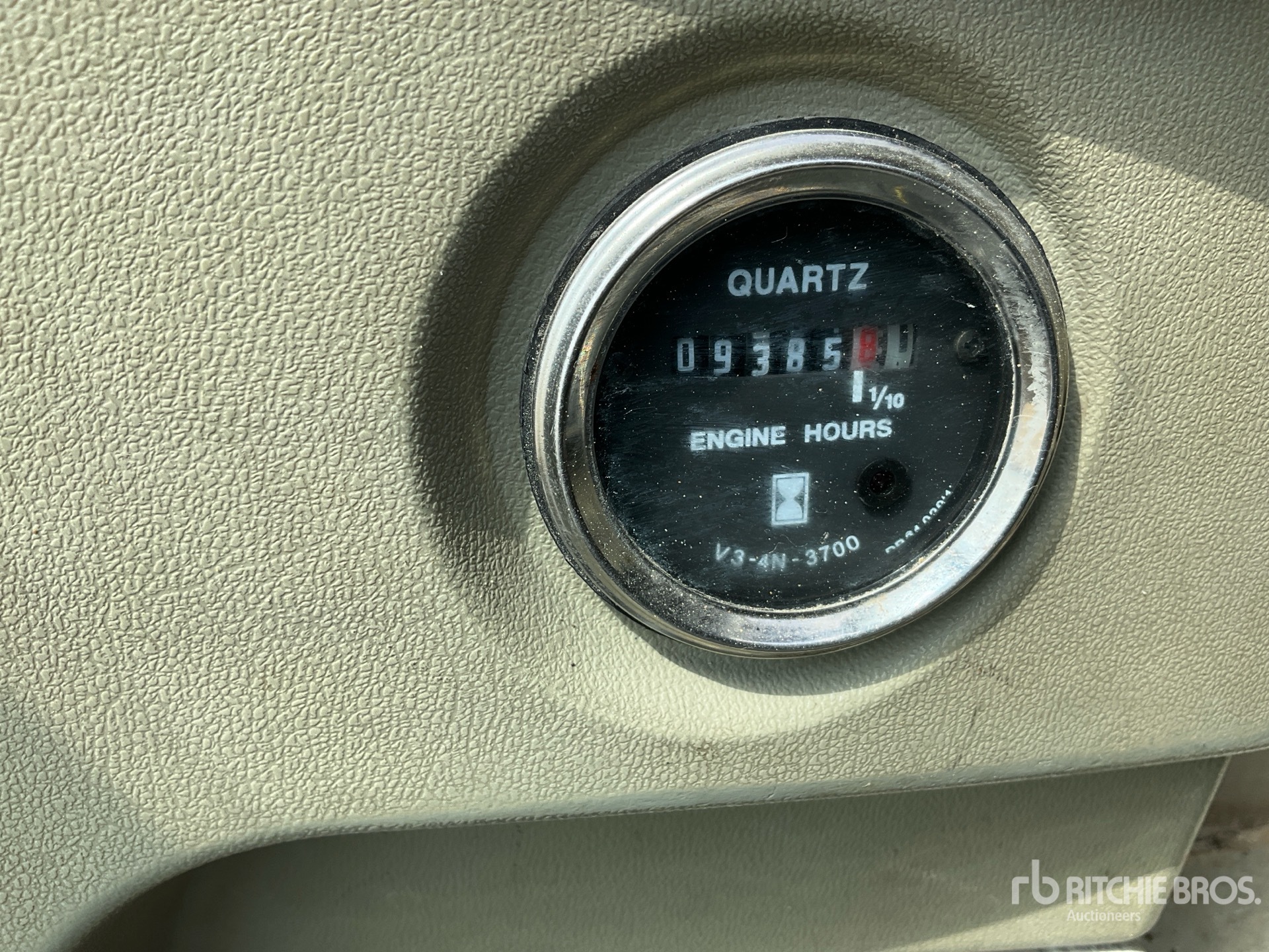 2004 Hyundai 250LC-7
