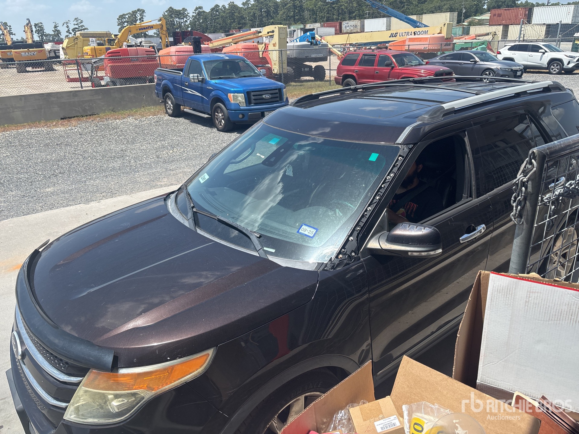 Photo of a 2013 Ford EXPLORER