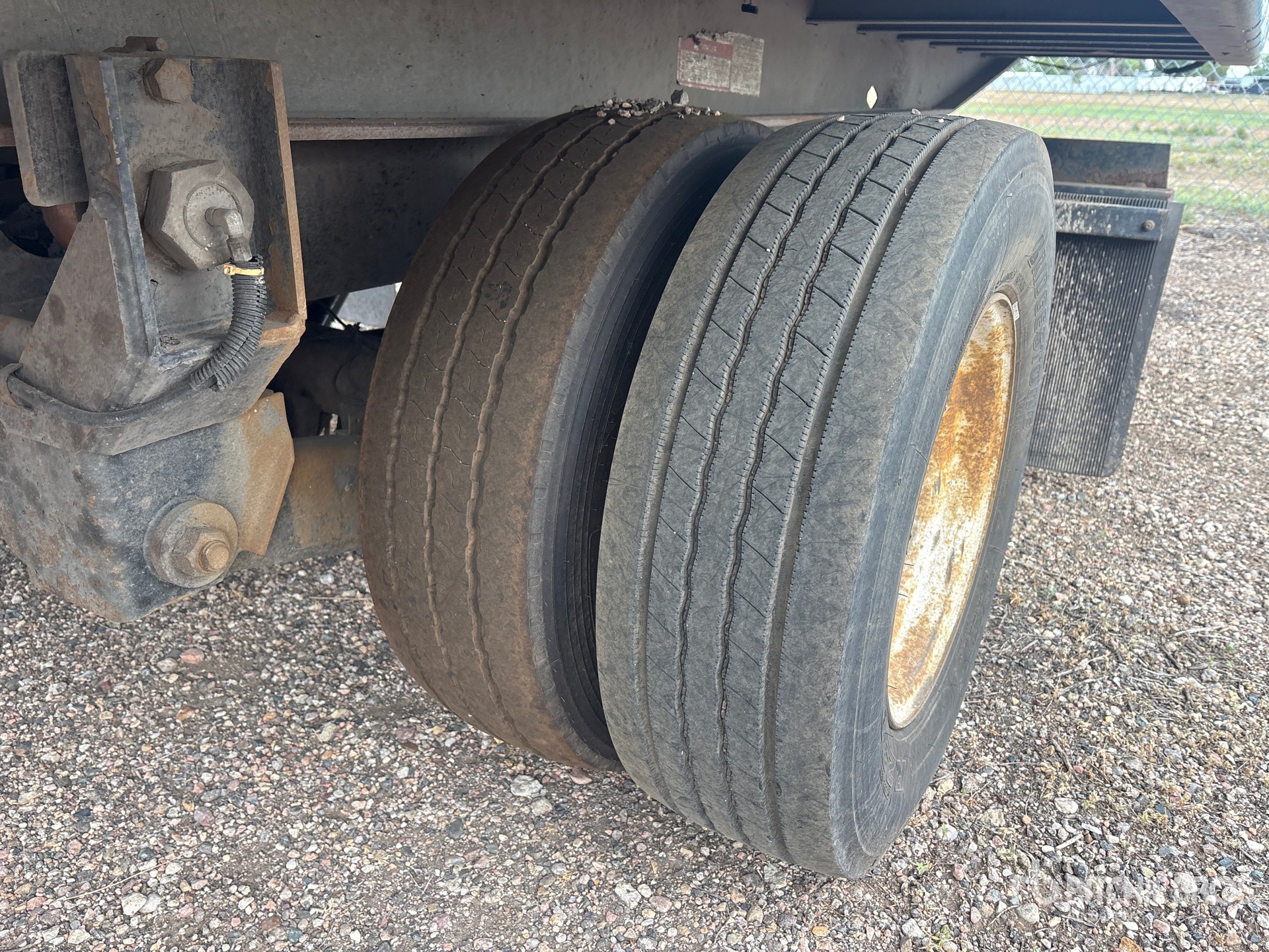 2015 Landoll 42 FT S/A (INOPERABLE)