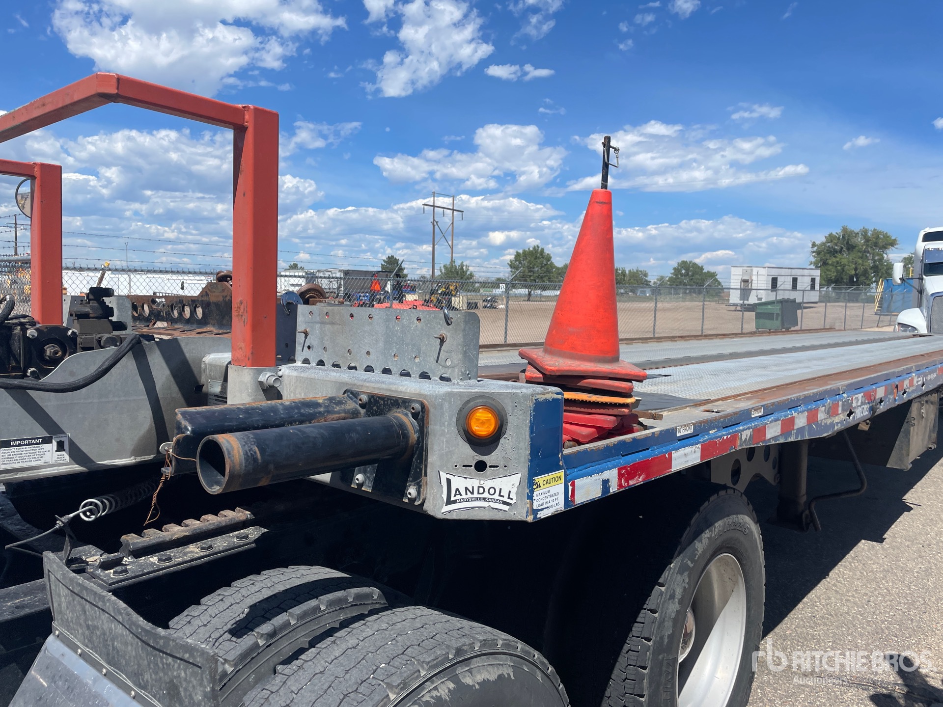 2015 Landoll 42 FT S/A (INOPERABLE)