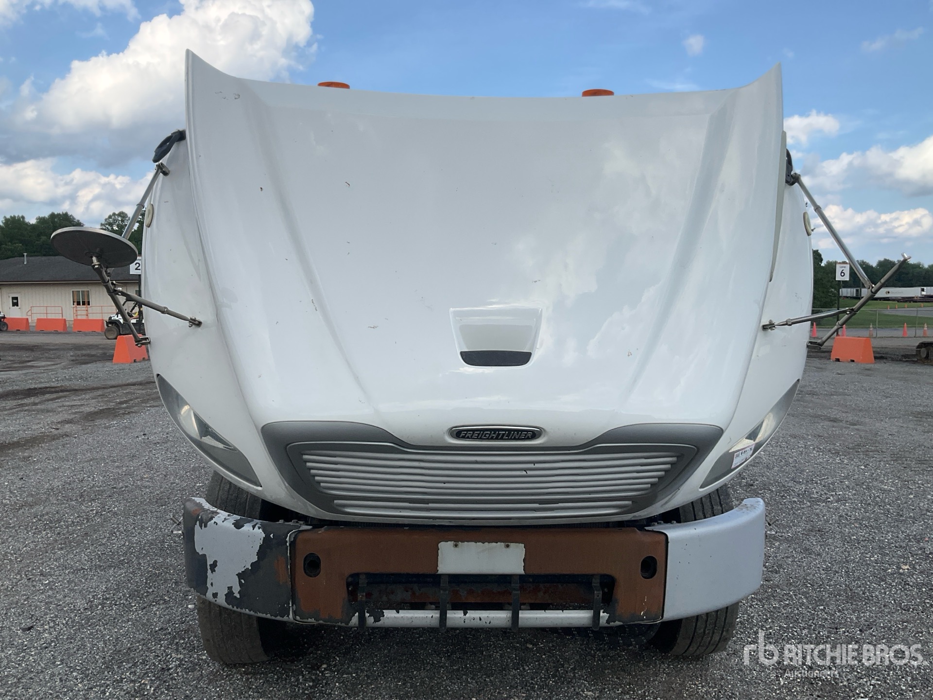 2019 Freightliner M2 112