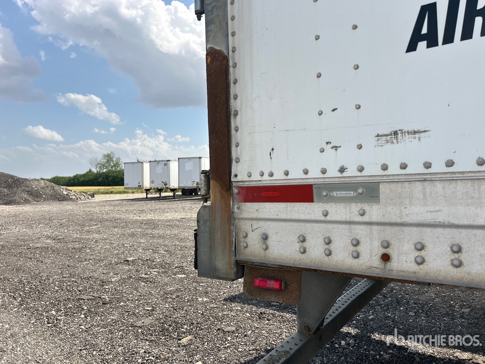 2007 Trailmobile 53 ft x 102 in T/A