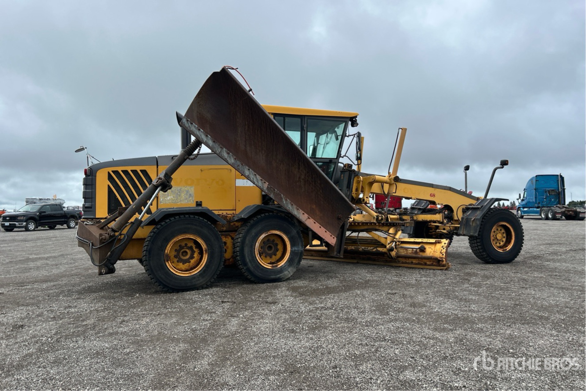 2008 Volvo G976