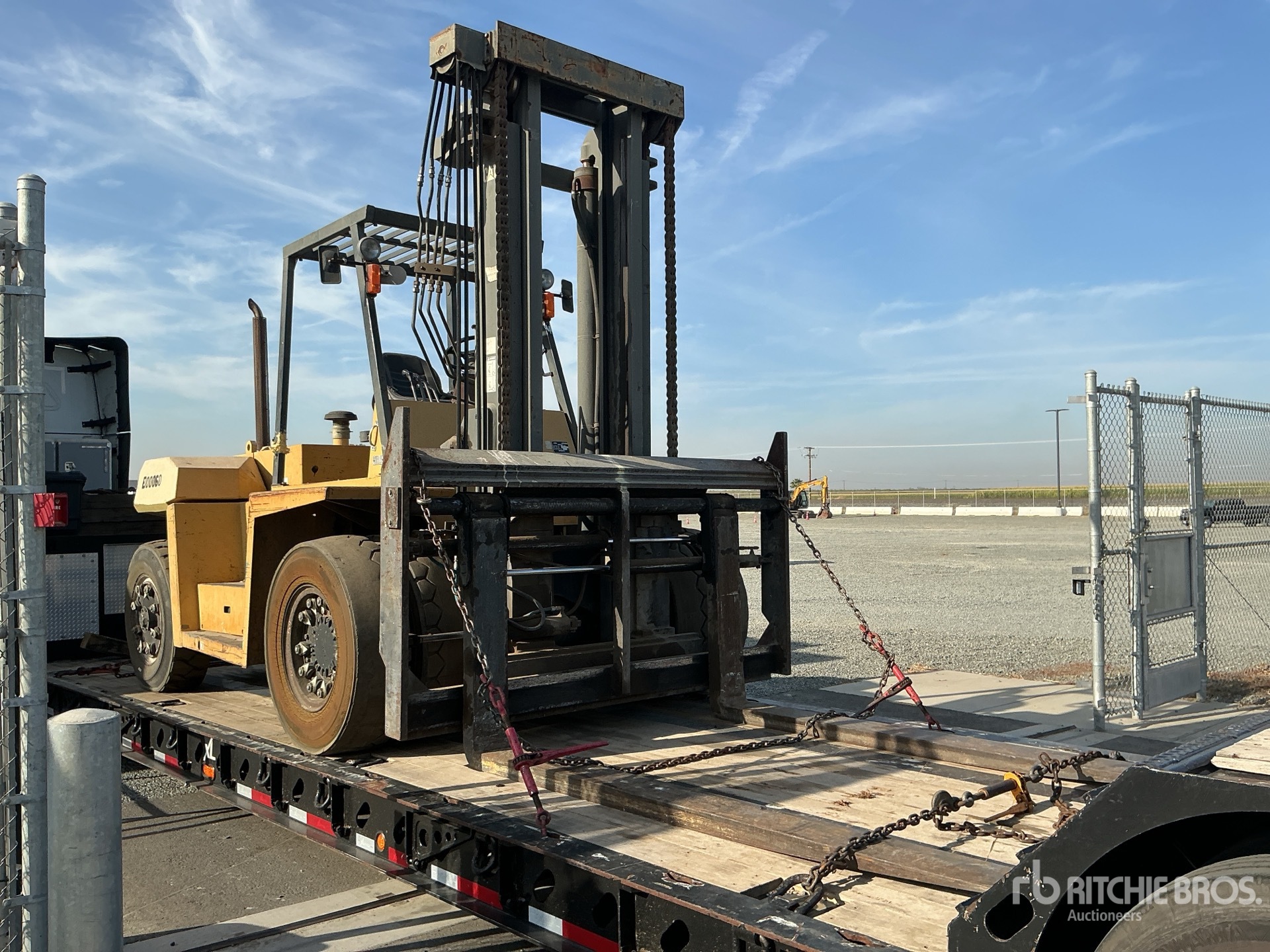 2000 Caterpillar DP100
