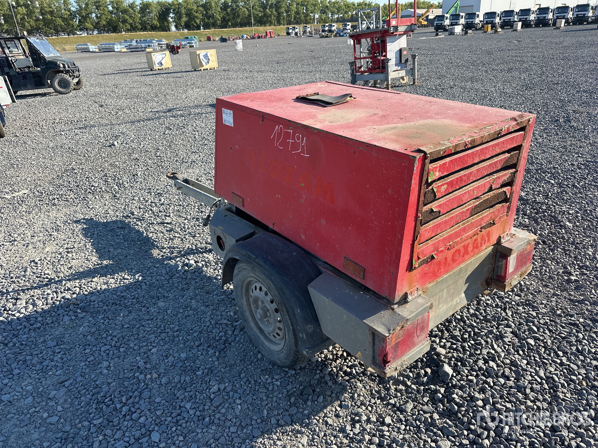 General Appearance with Picture, Left Rear Corner