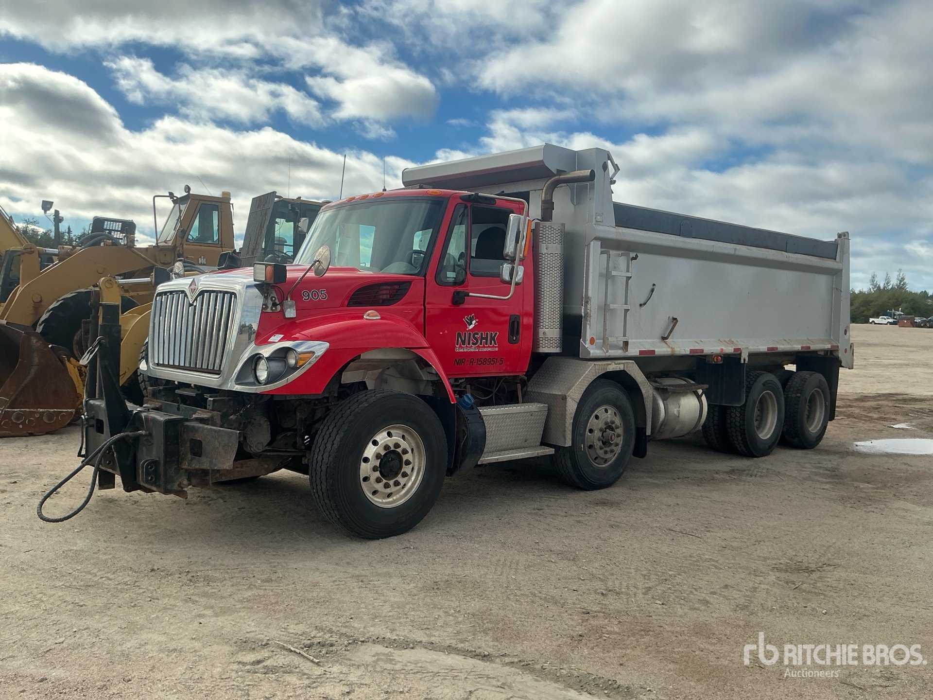 2017 International 7400