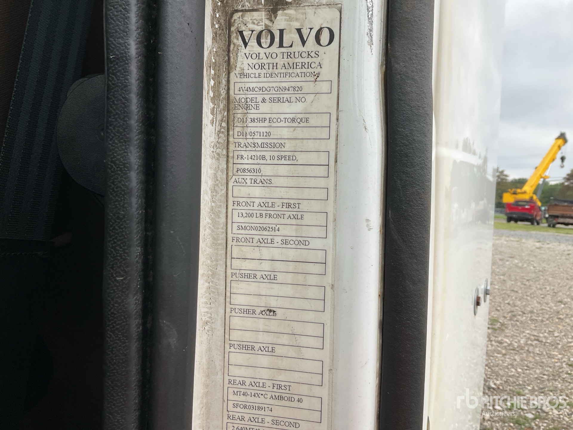 2016 Volvo VNM