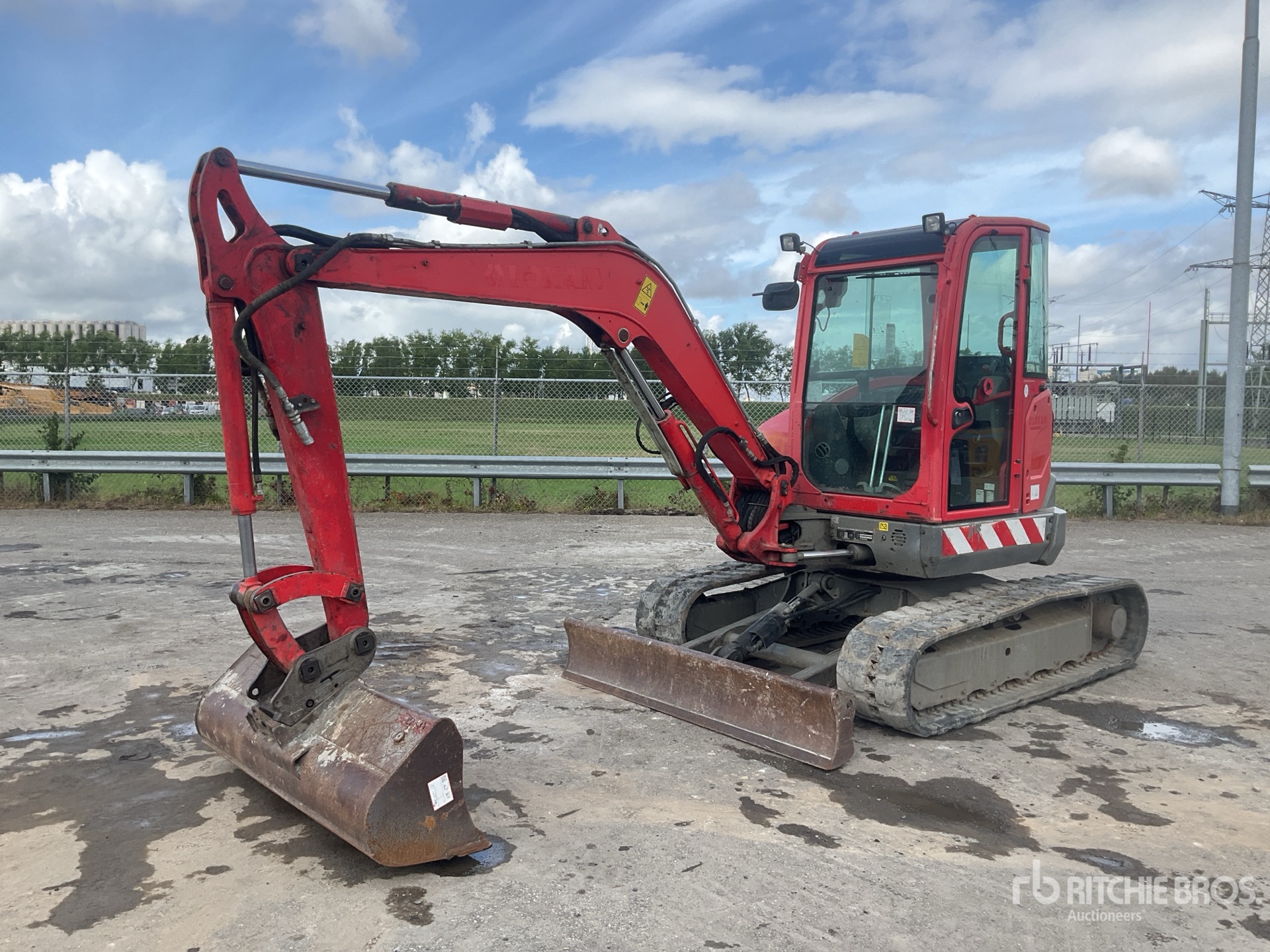 Photo of 2018 Volvo ECR50D