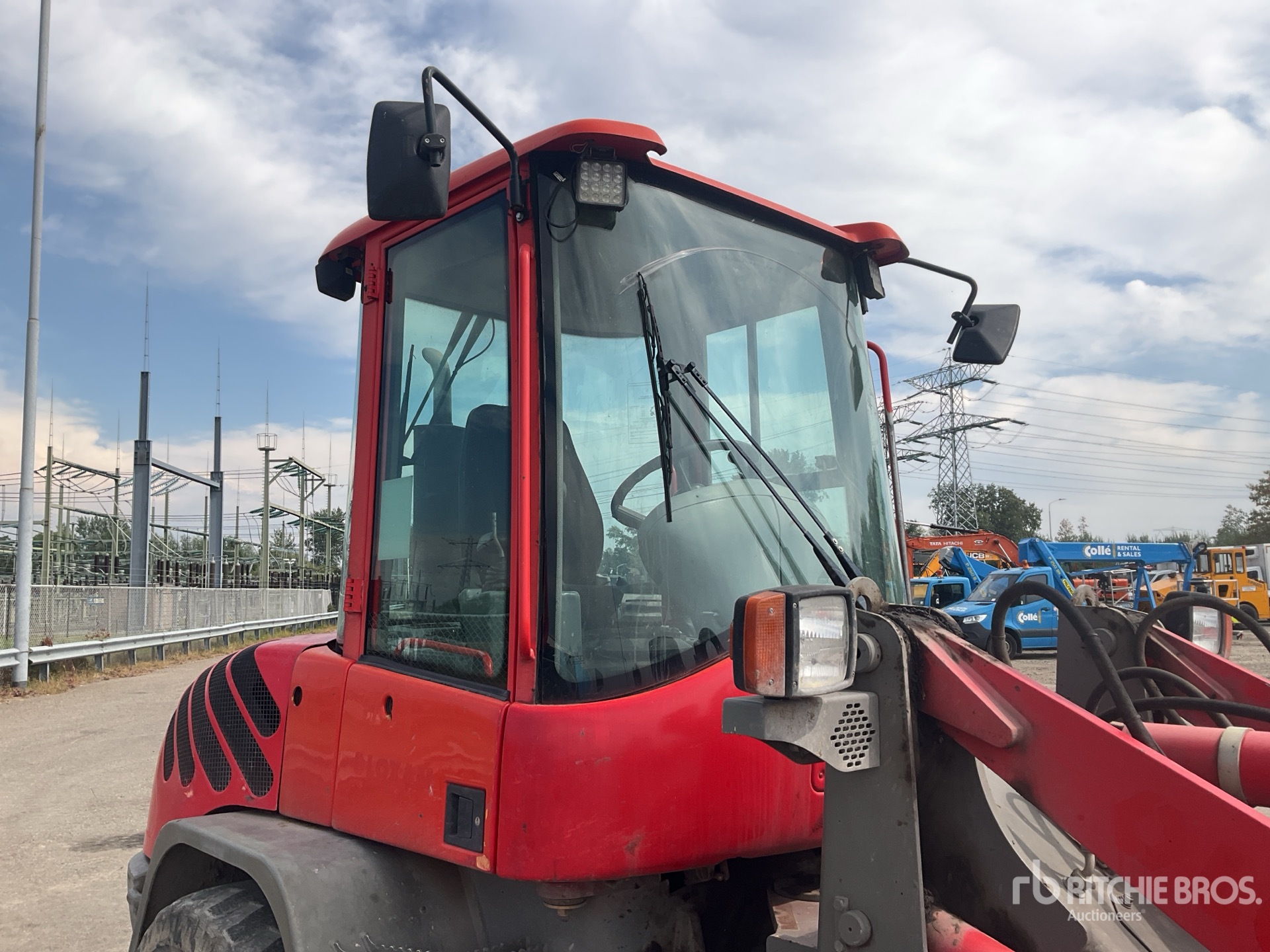 2012 Volvo L30B