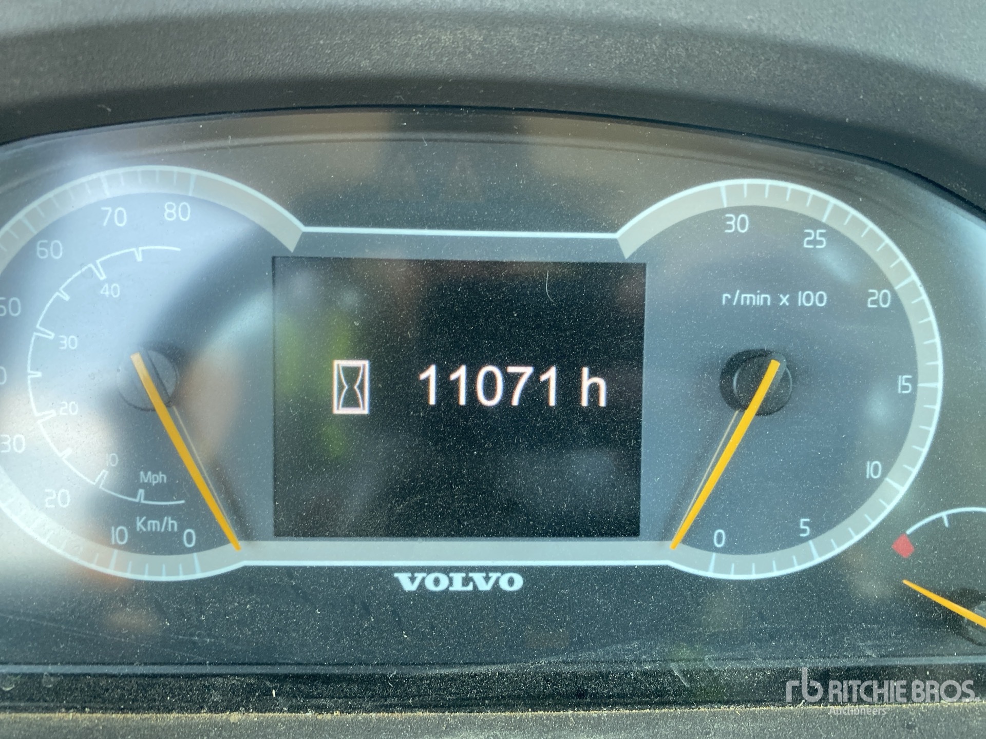 2014 Volvo A25F