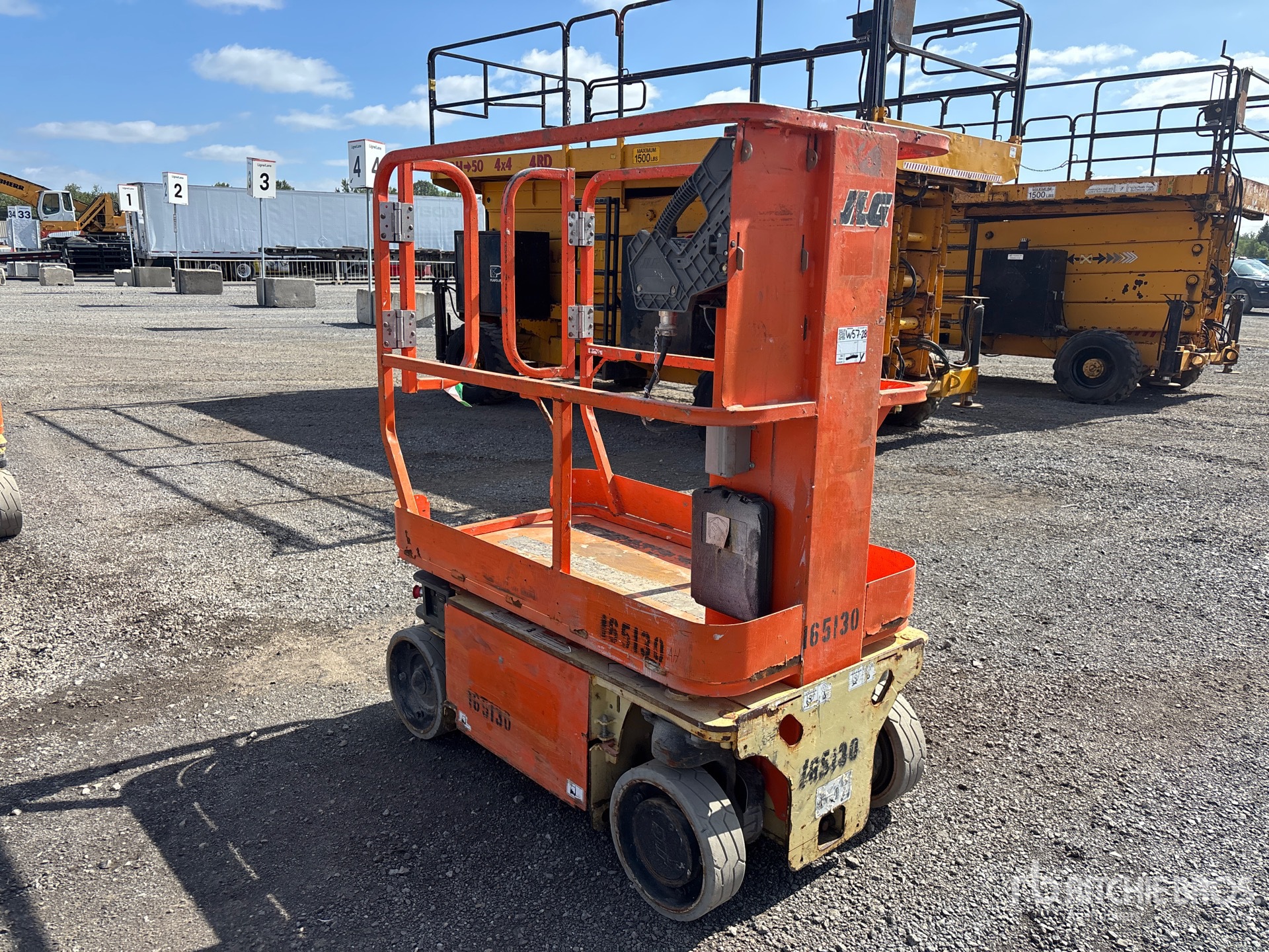 2016 JLG 1230ES