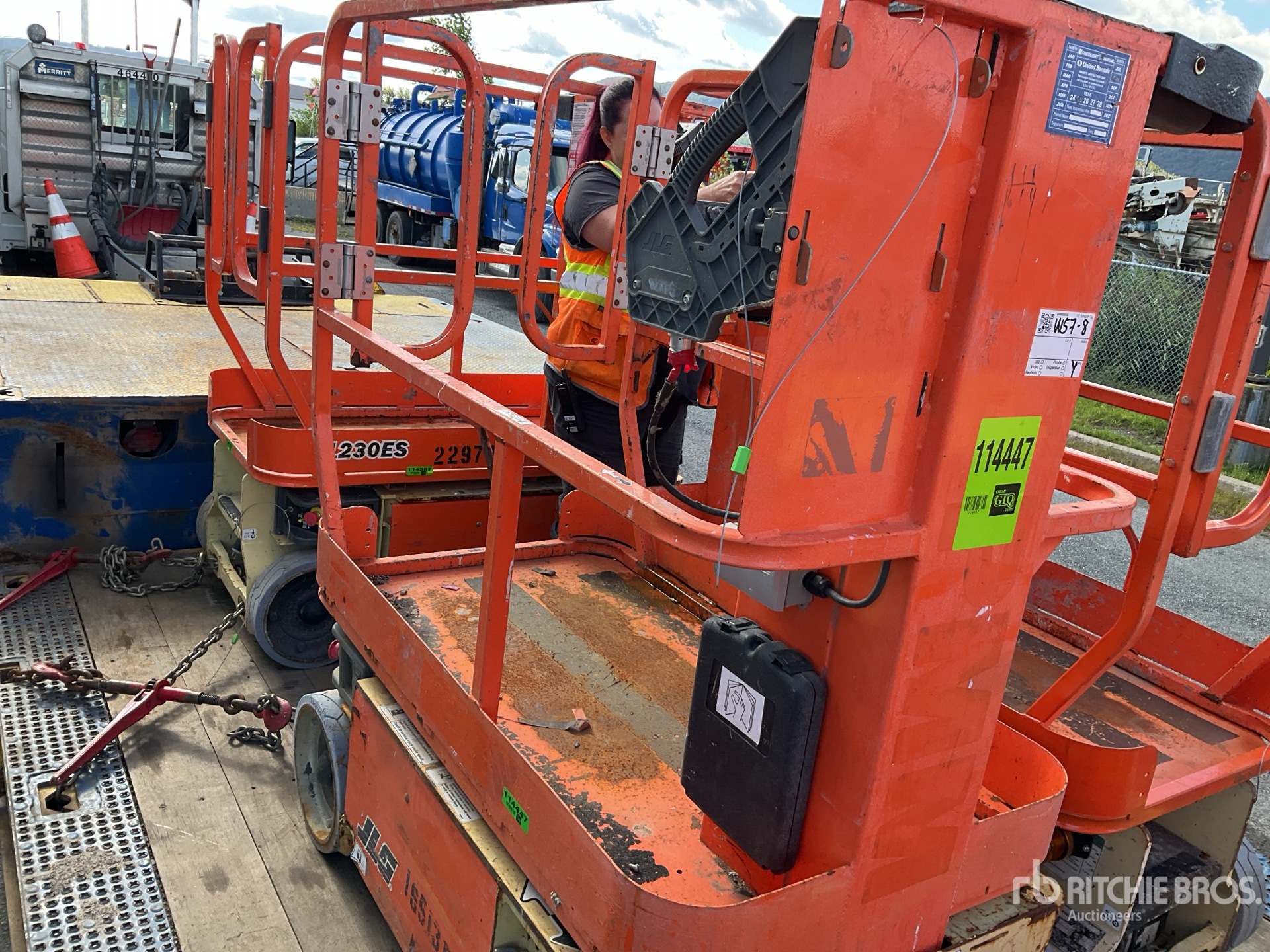 2016 JLG 1230ES