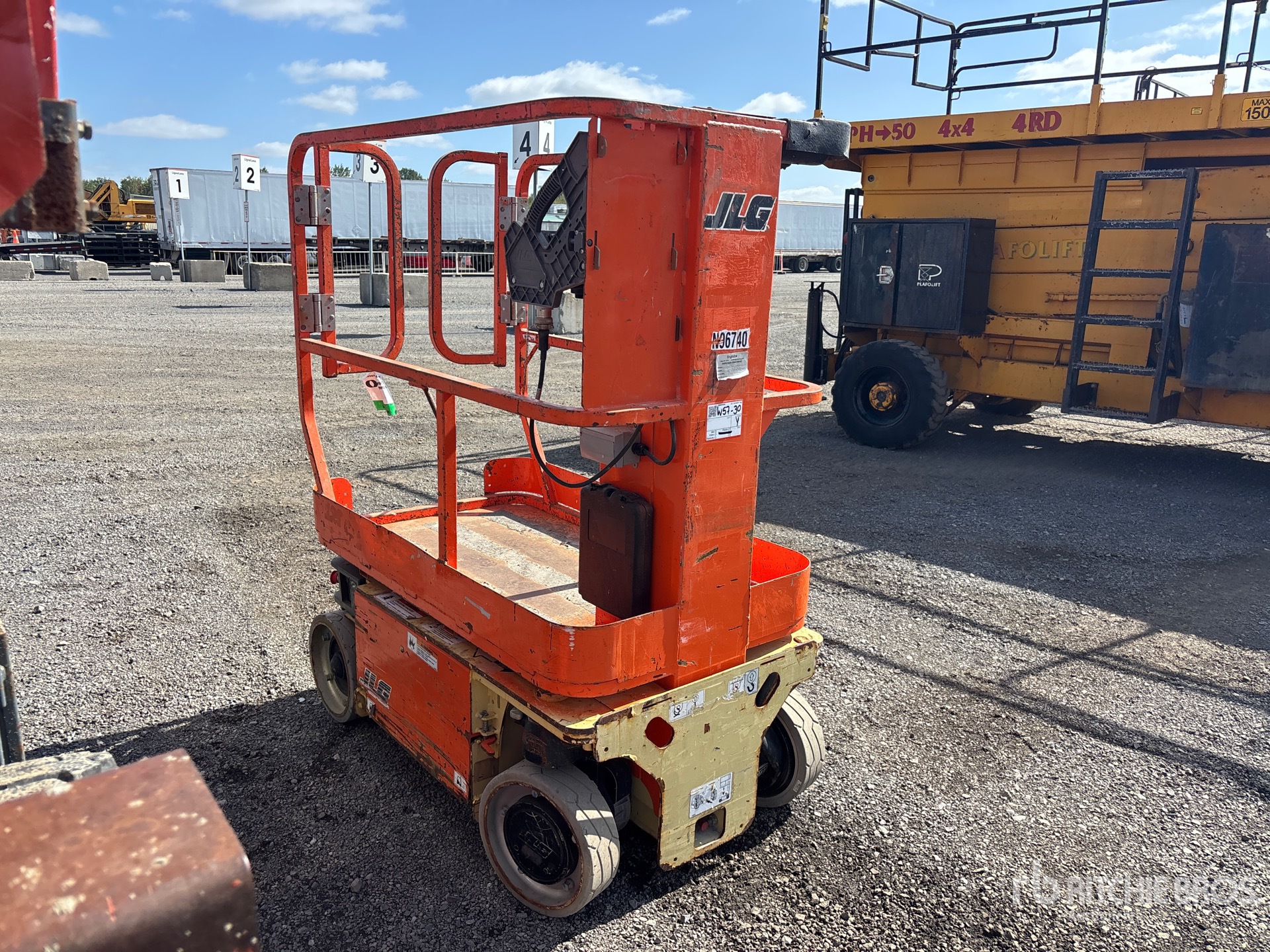 2016 JLG 1230ES