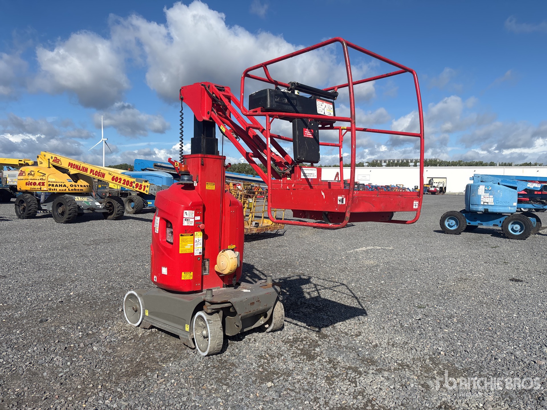 2018 Manitou 100VJR