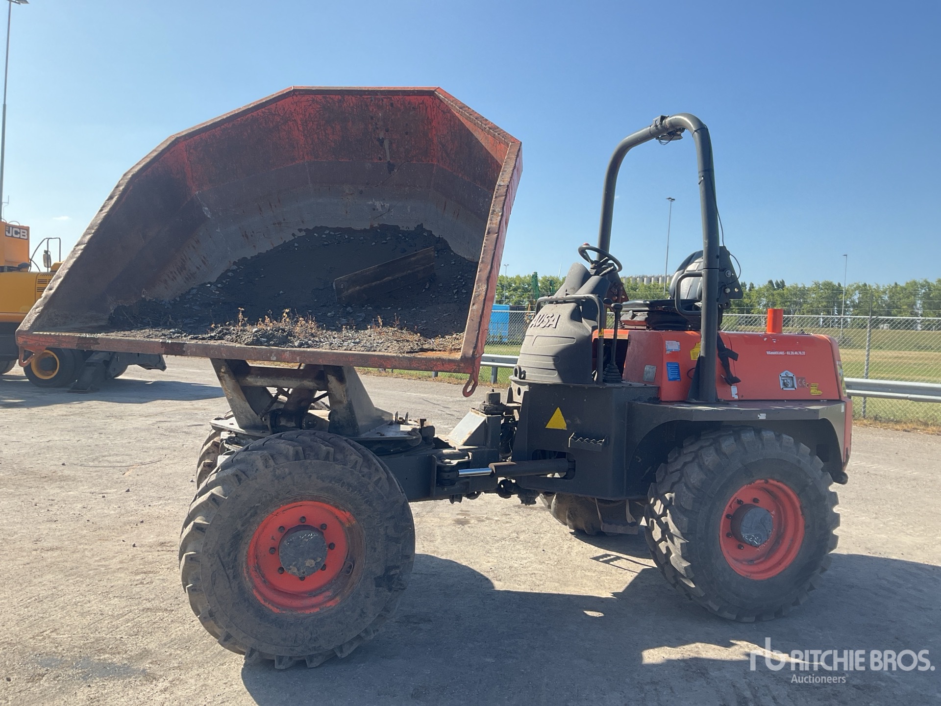 2017 Ausa D600APG