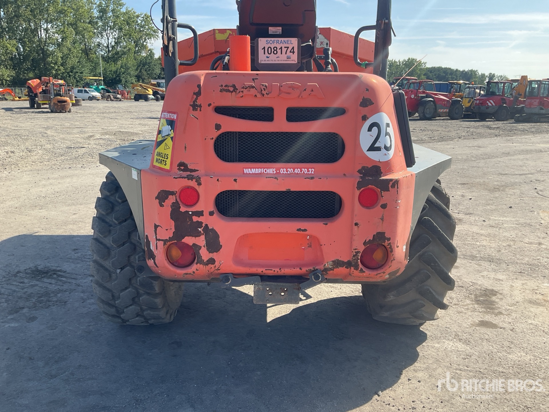 2017 Ausa D600APG