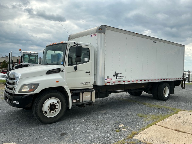 2018 Hino 268 4x2 Van Truck 2018 Hino 268 4x2 Van Truck