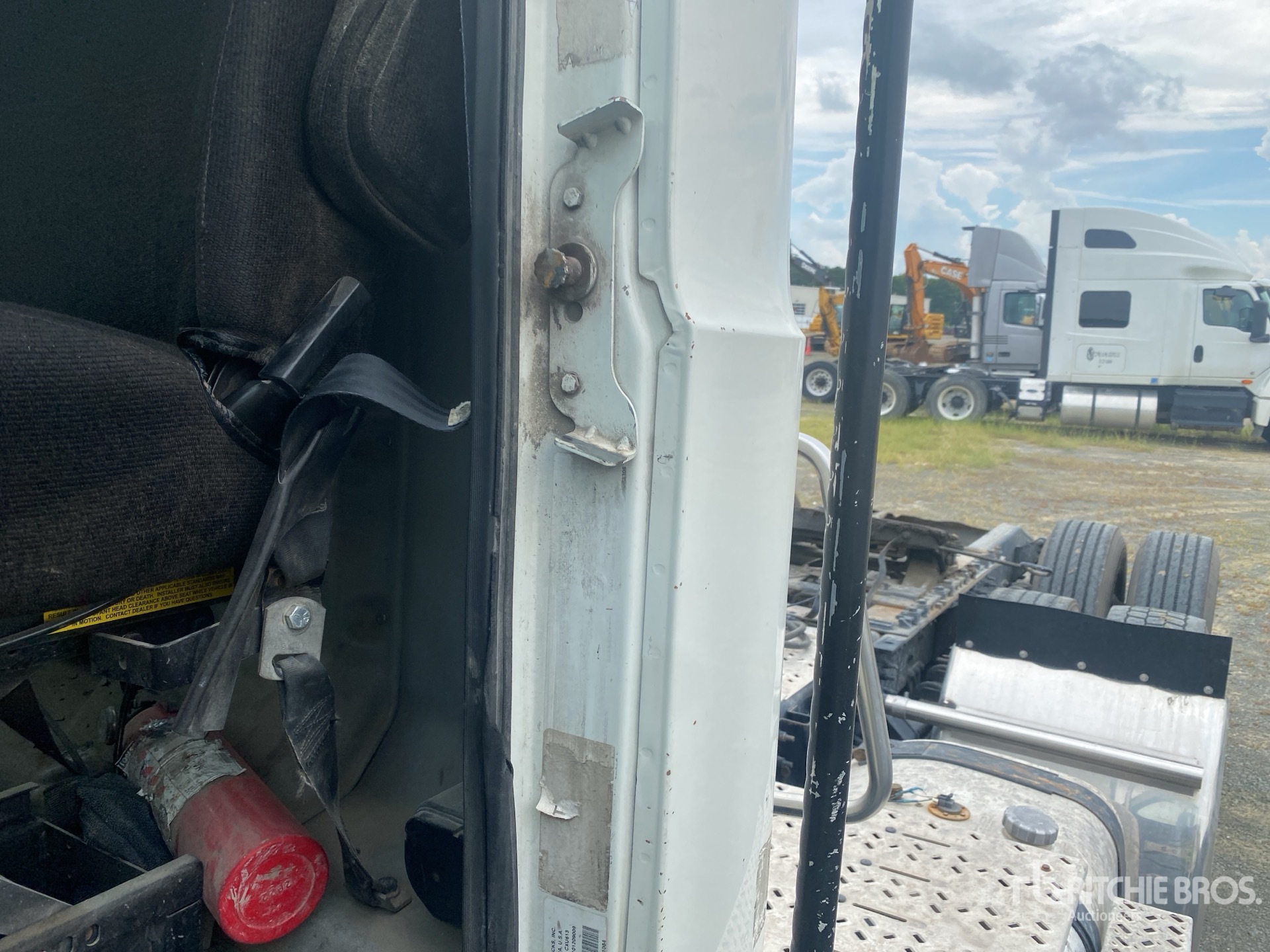 2011 Mack CXU613