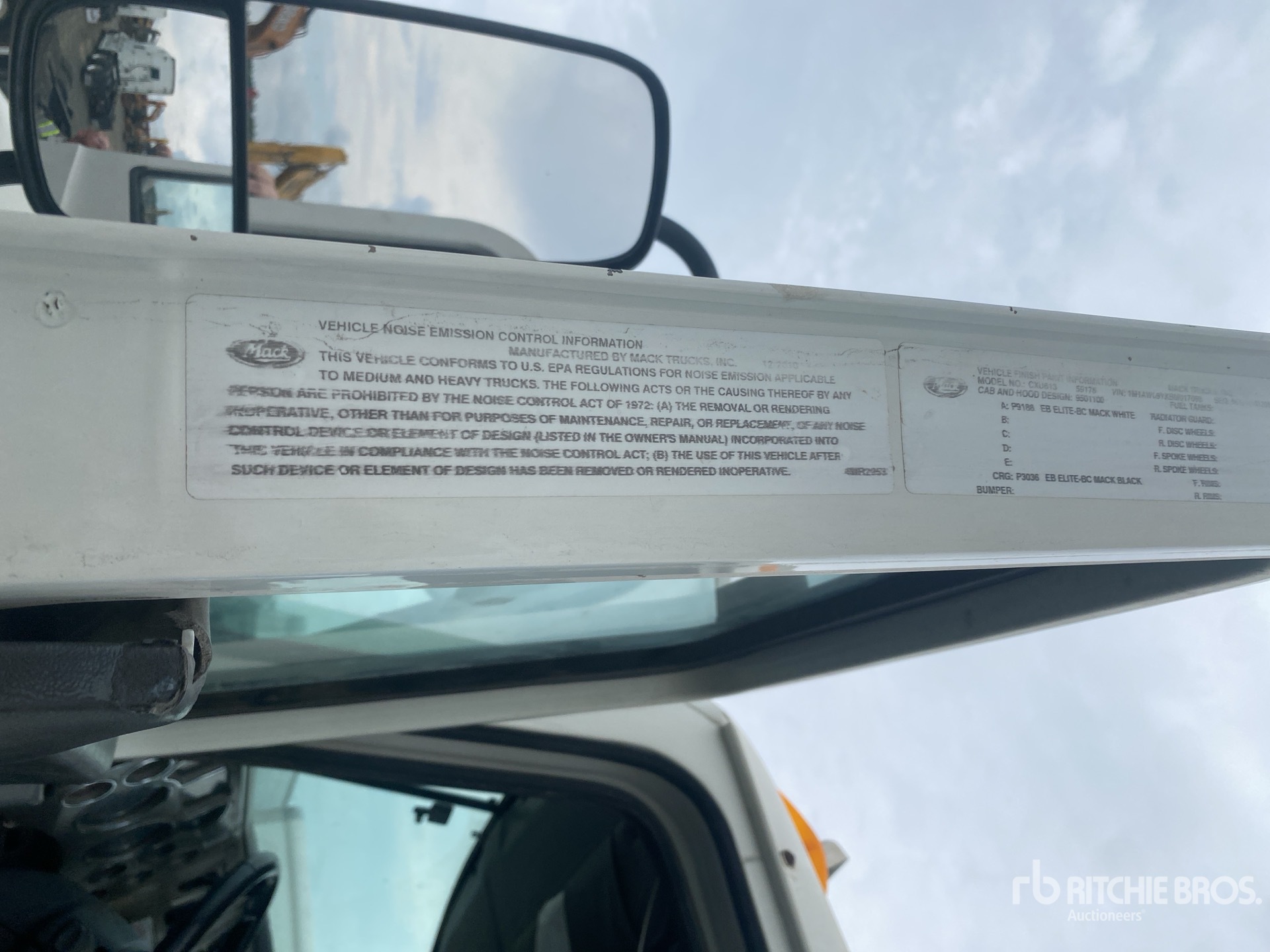 2011 Mack CXU613