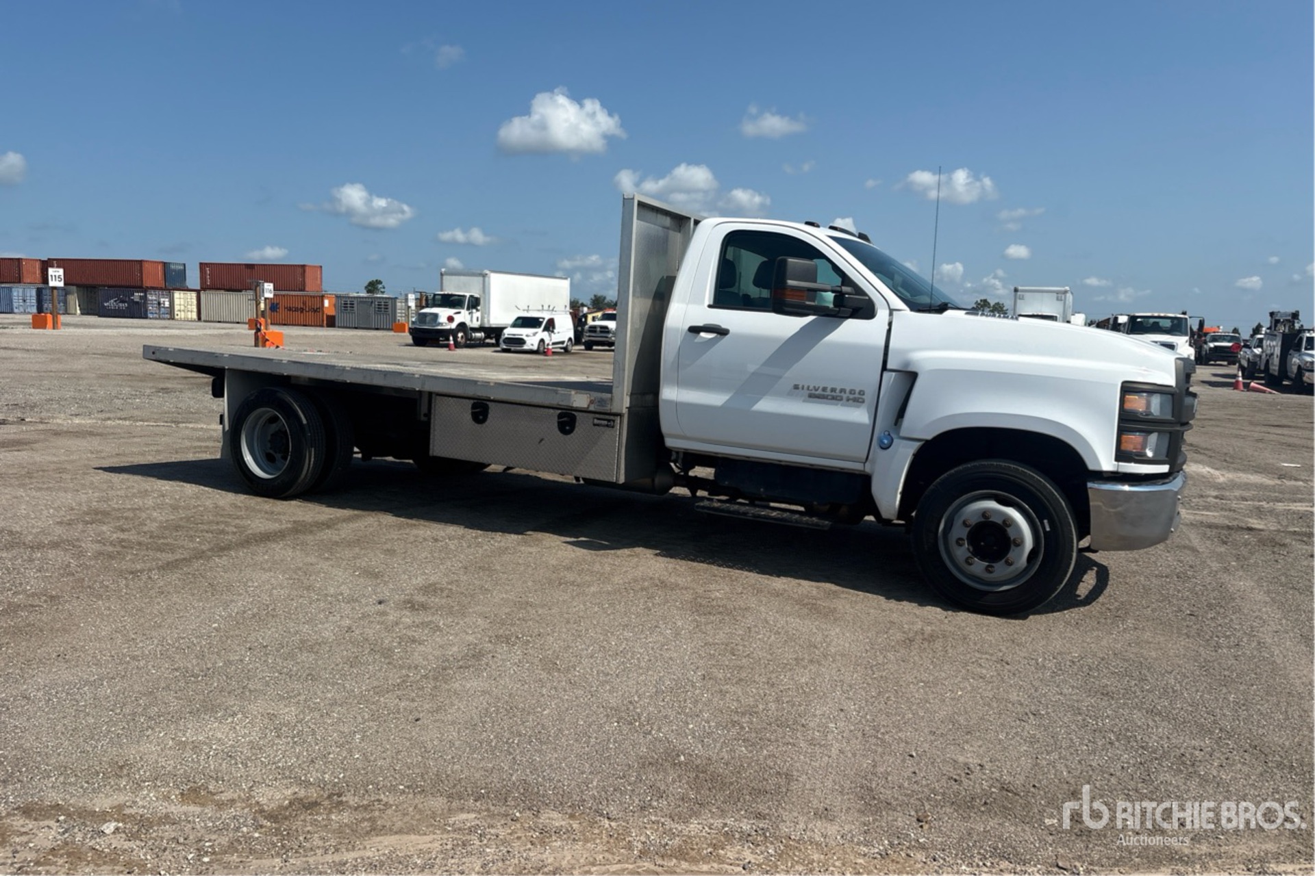 2019 Chevrolet SILVERADO 6500