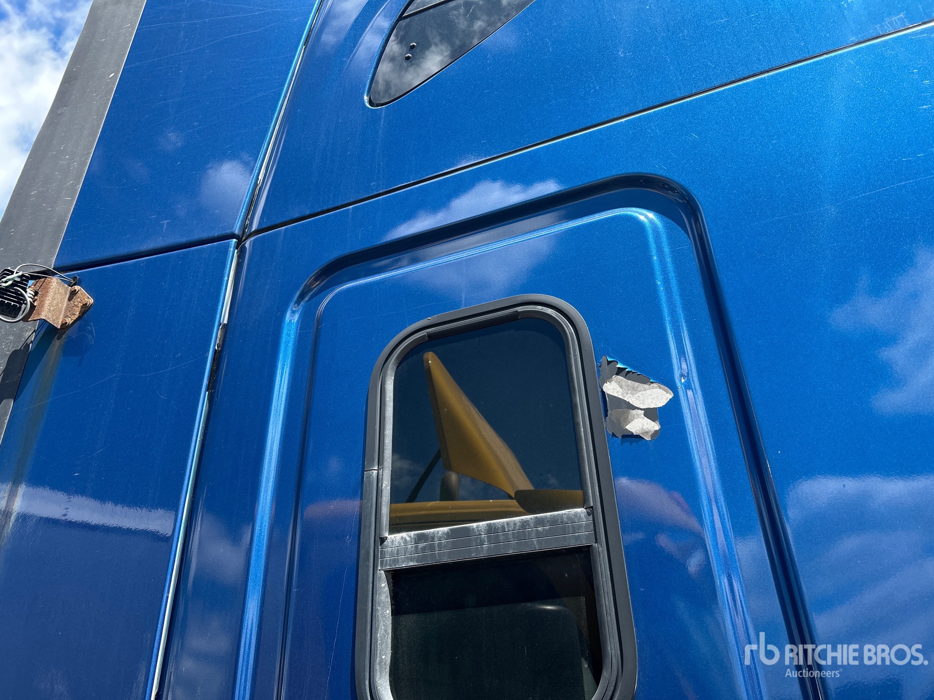 2013 Freightliner CASCADIA 125