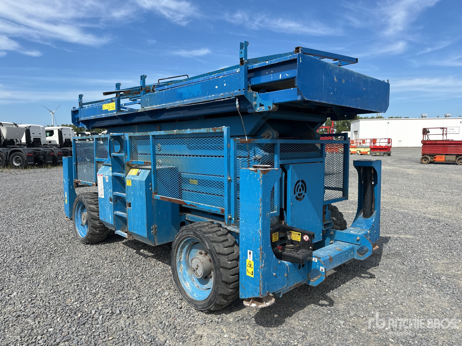 2011 Genie GS-5390