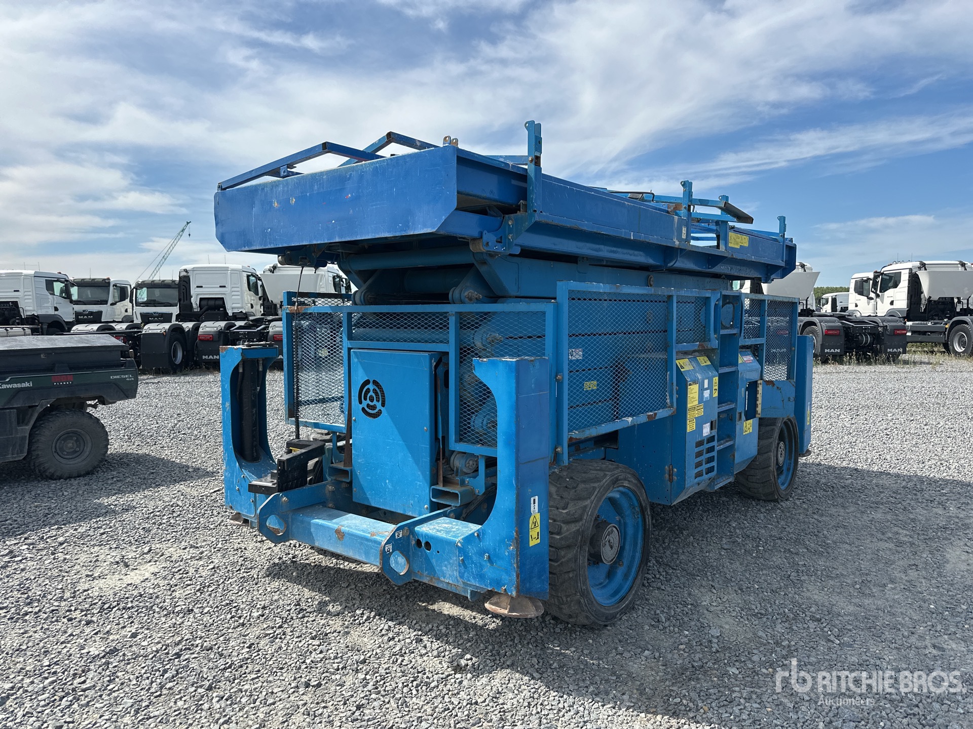 2011 Genie GS-5390
