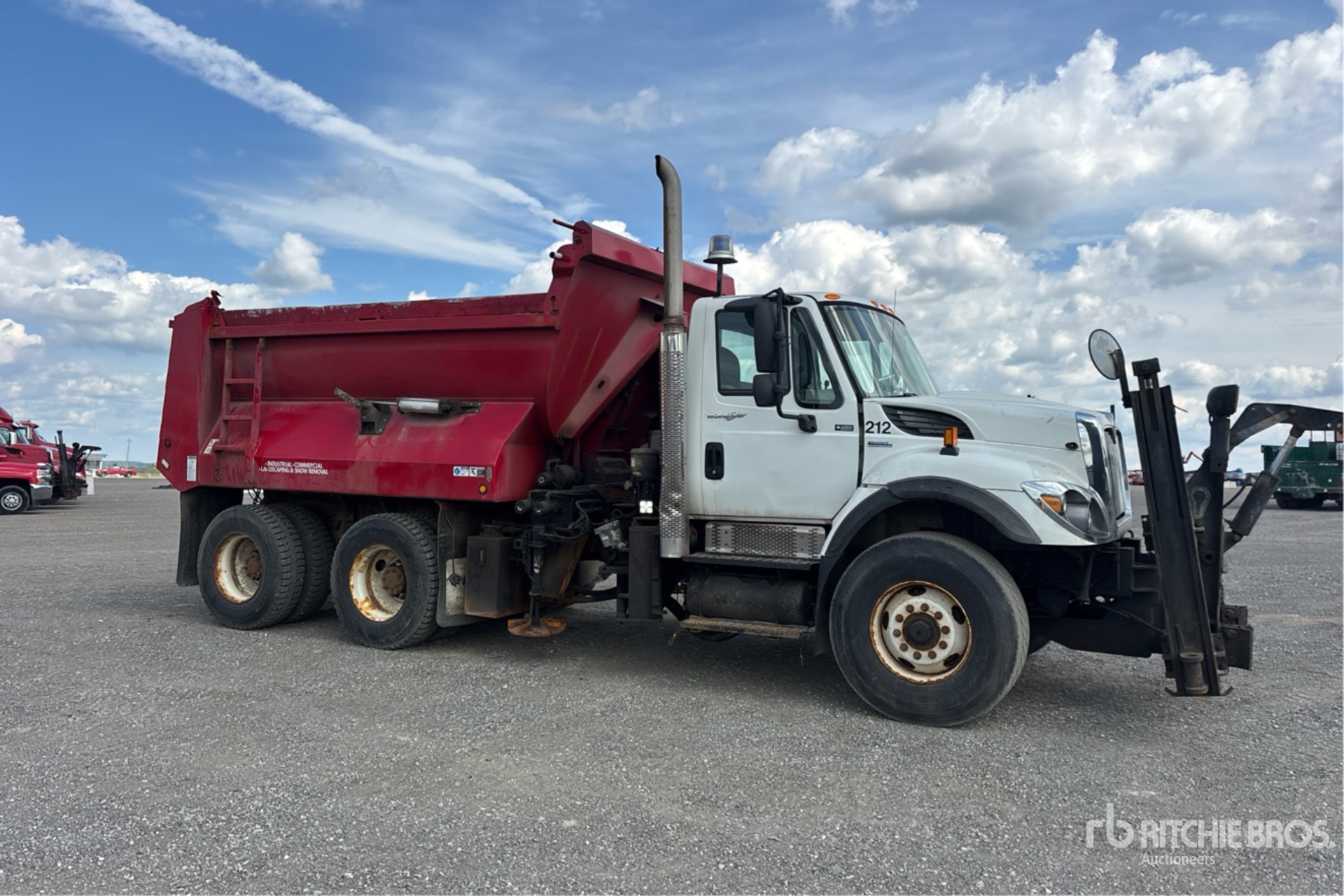 2009 International 7400
