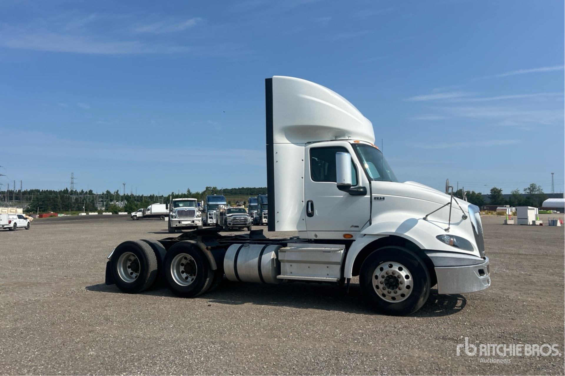 2019 International RH613