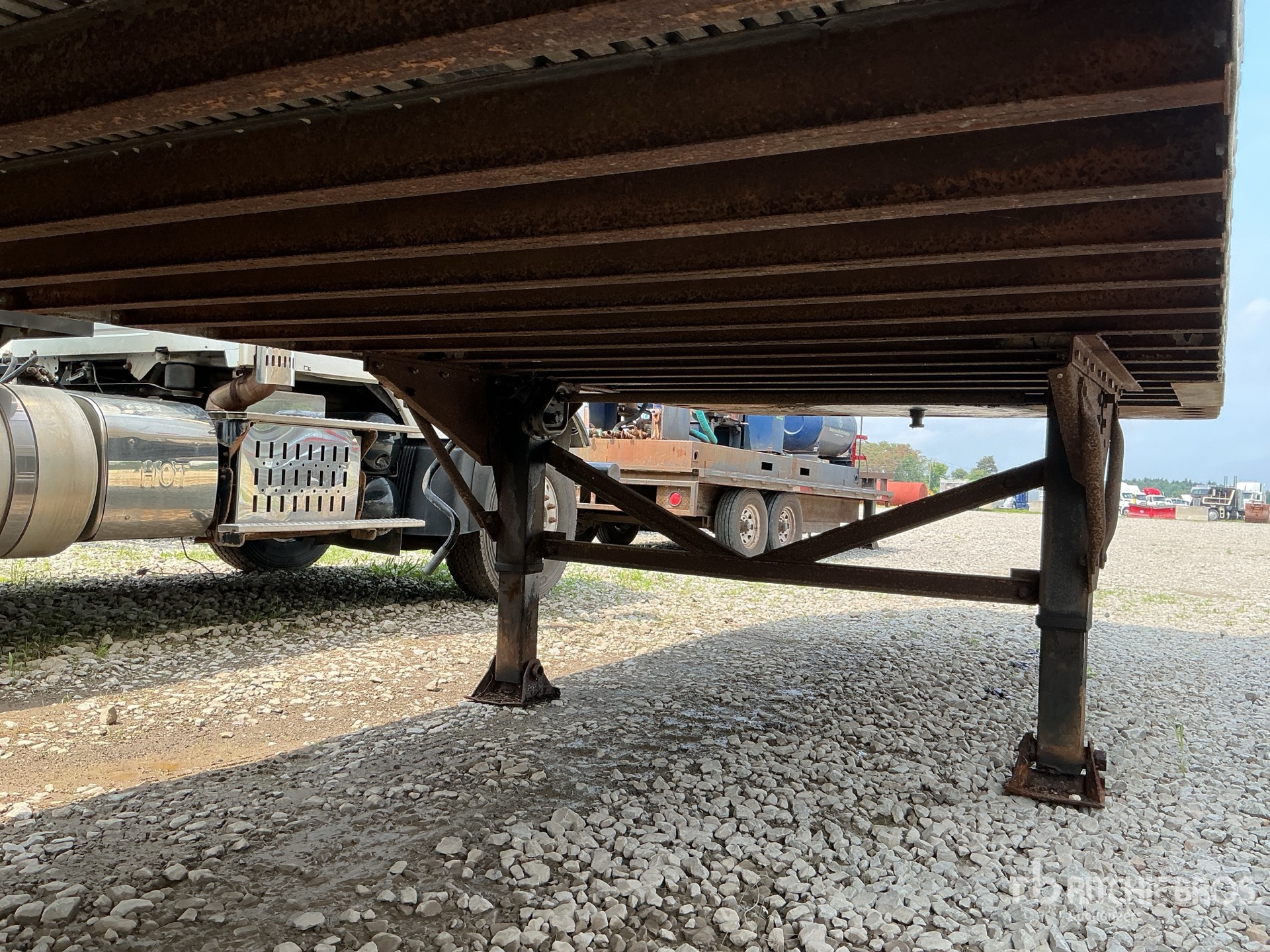 2003 Great Dane 28 FT S/A