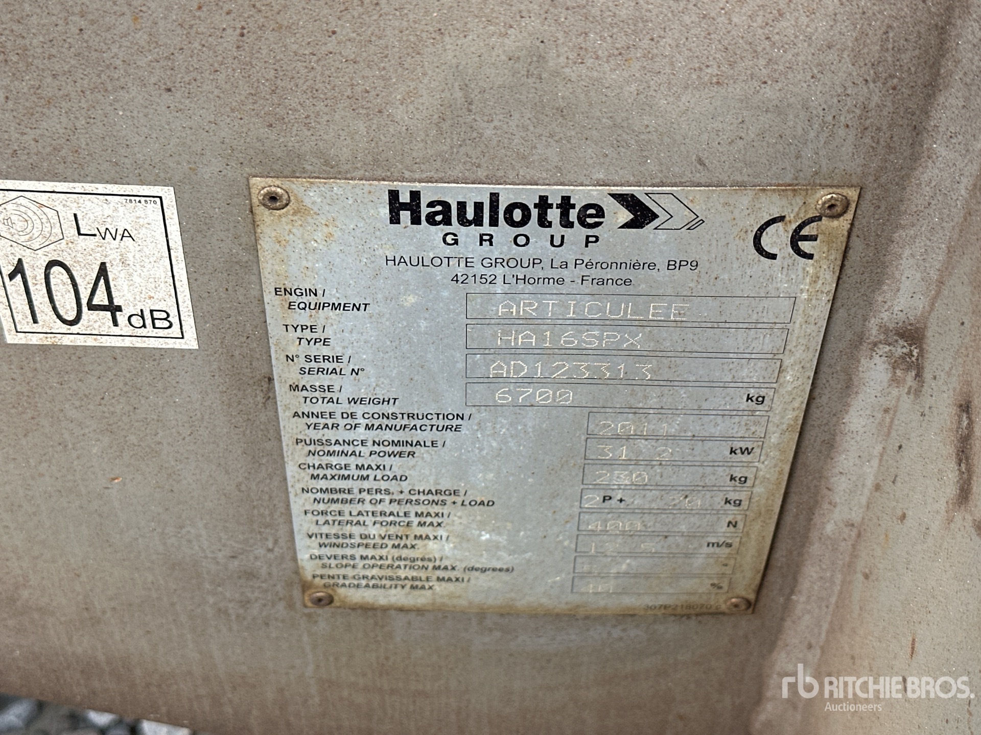 2011 Haulotte HA16SPX