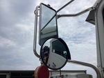 Cab with Espejos