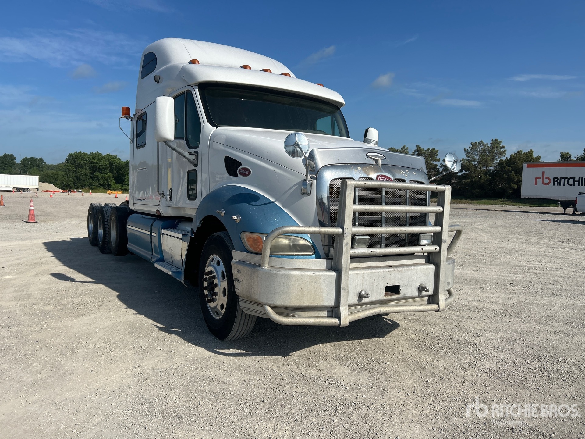 2003 Peterbilt 387