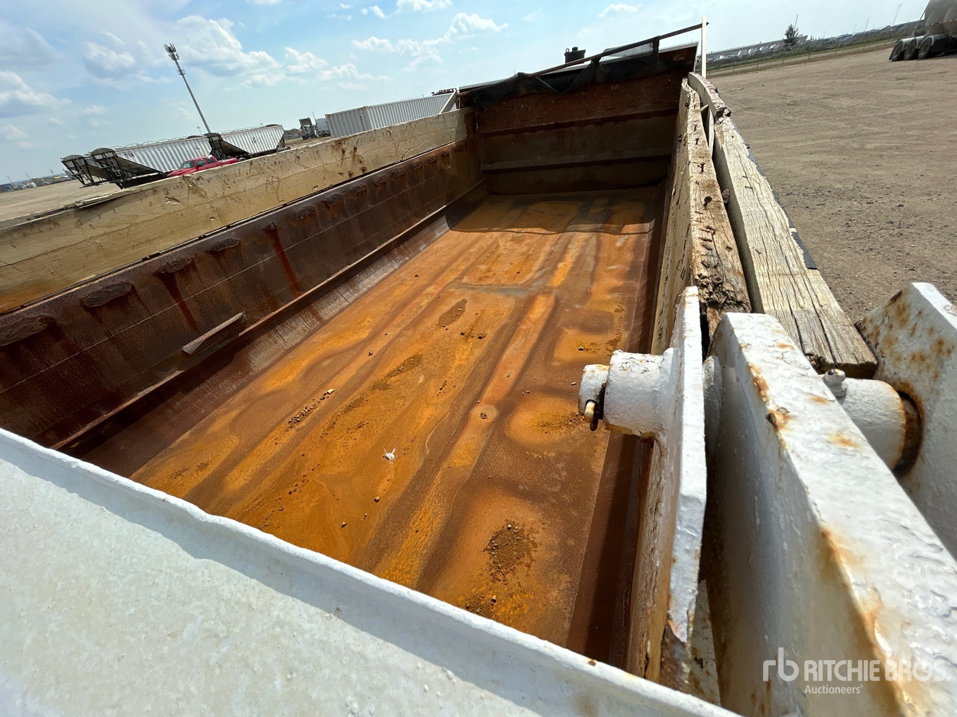 2008 Load Line 17 FT TRI/A