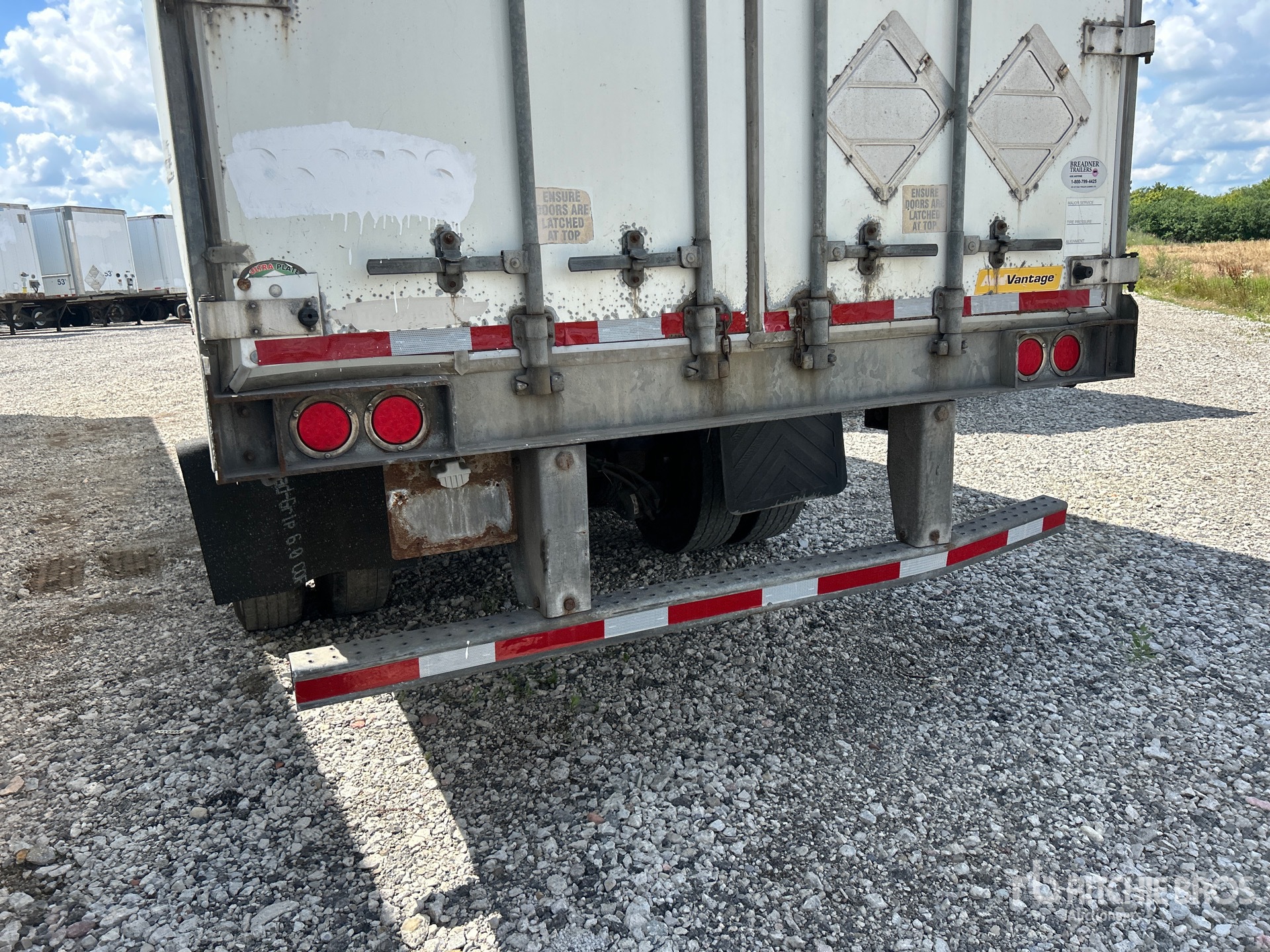 2007 Trailmobile 53 ft x 102 in T/A