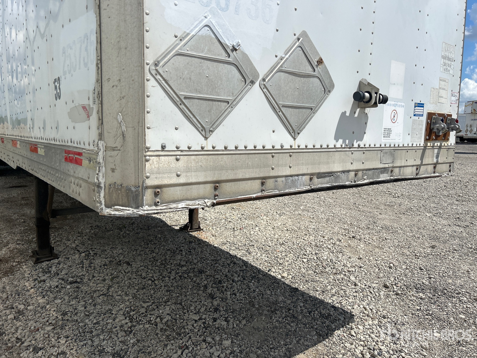 2007 Trailmobile 53 ft x 102 in T/A