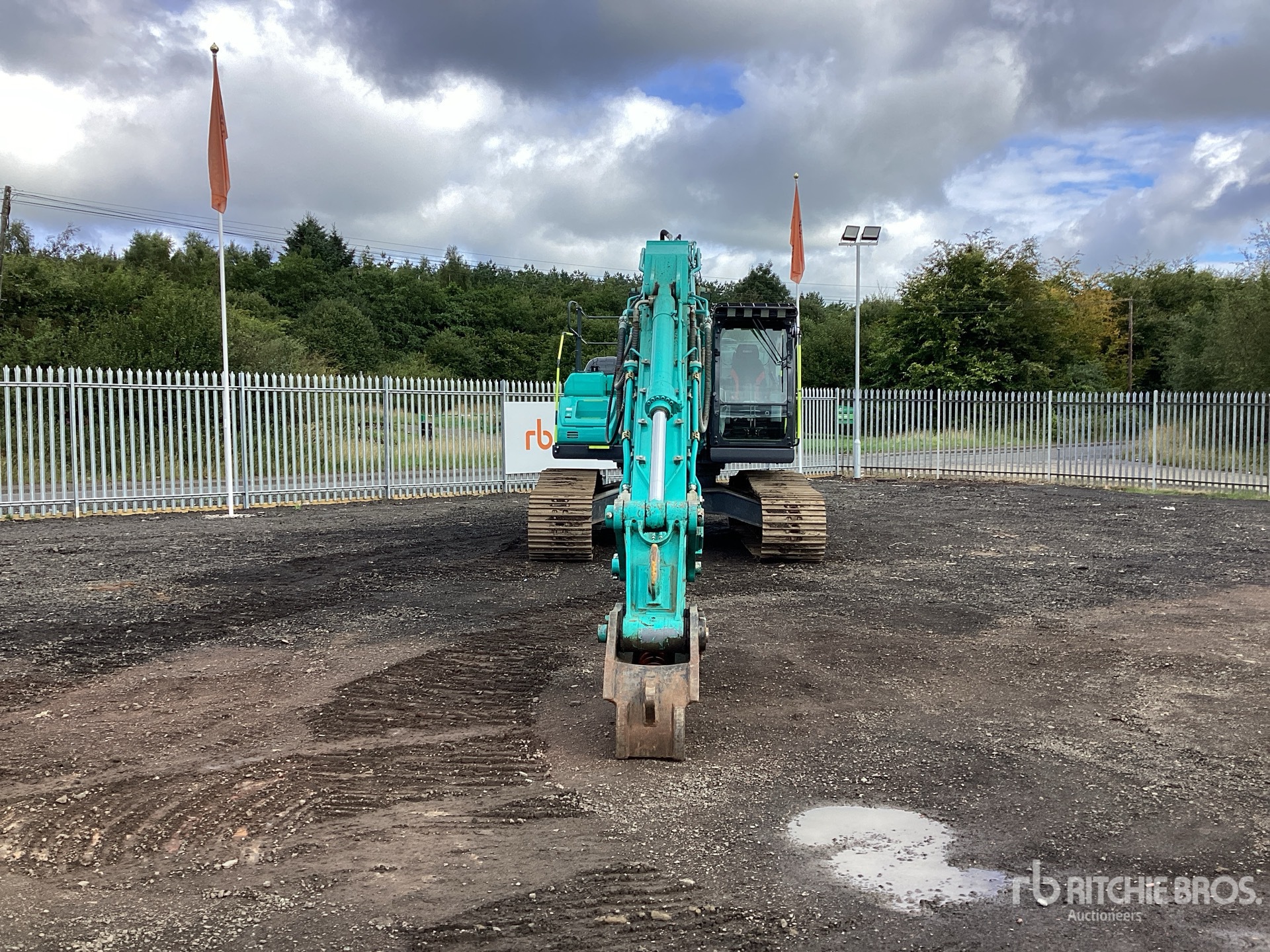 2023 Kobelco SK260LC-11E