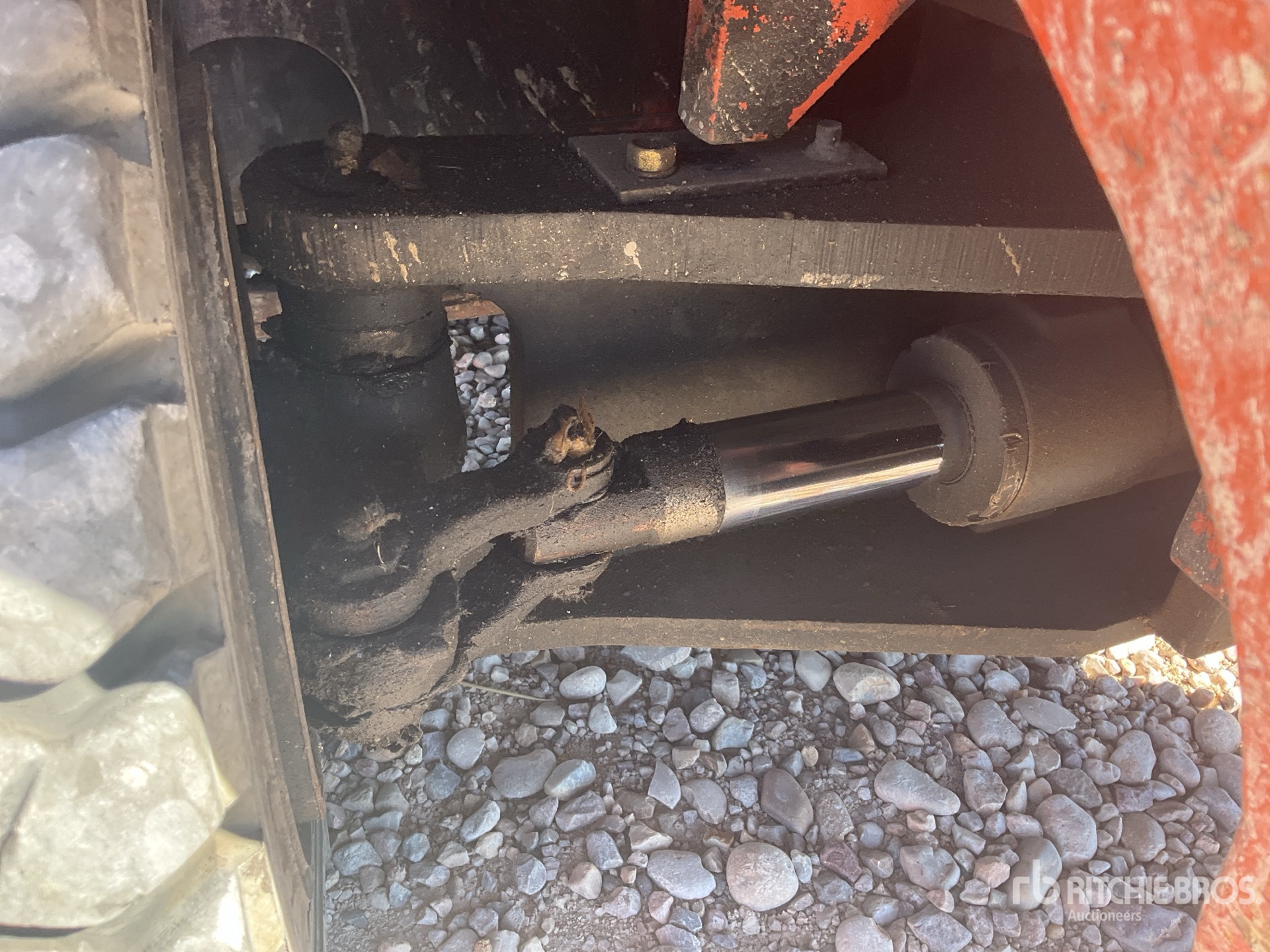 2001 Nissan GQ02L30CU