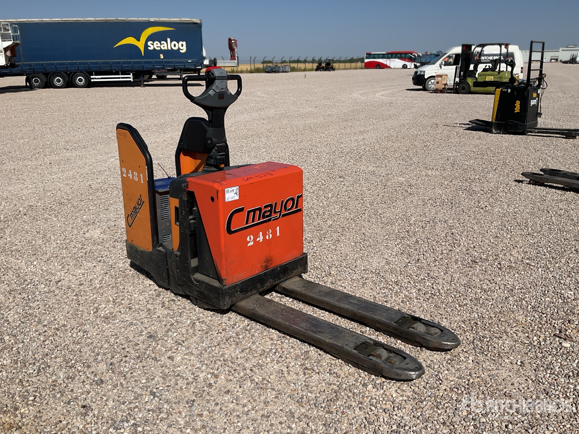 2011 BT LPE200/8