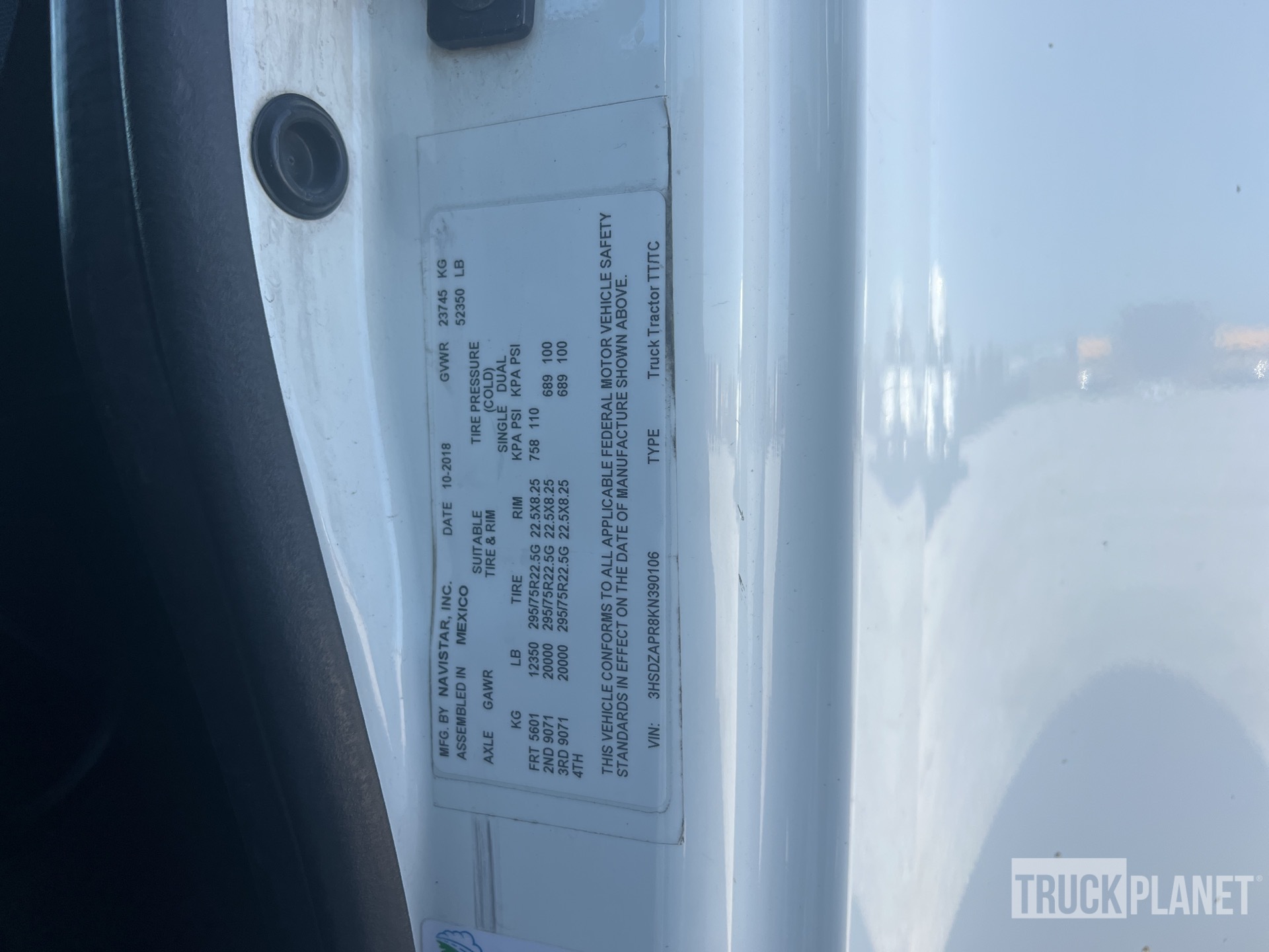 2019 International LT625