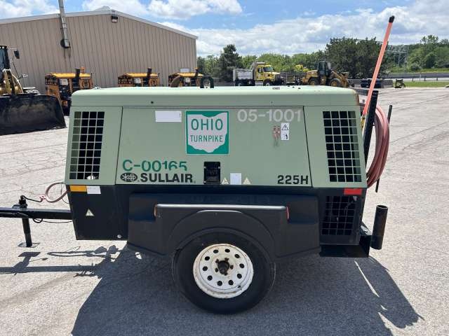 2011 Sullair 225HDPQ-CAT Rotary Screw Compressor - D7969
