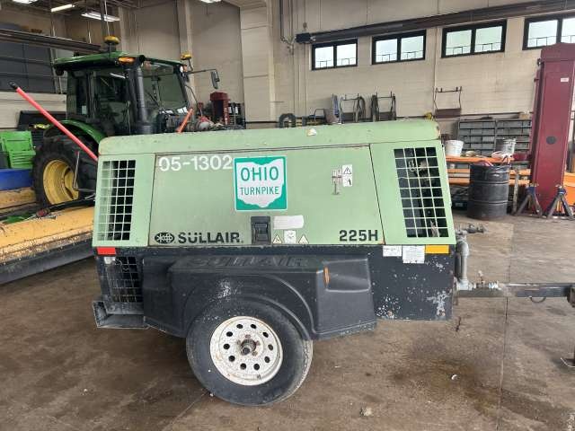 2011 Sullair 225HDPQ-CAT Rotary Screw Compressor - D7970