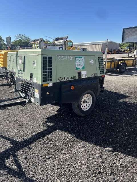 2011 Sullair 225HDPQ-CAT Rotary Screw Compressor - D7973