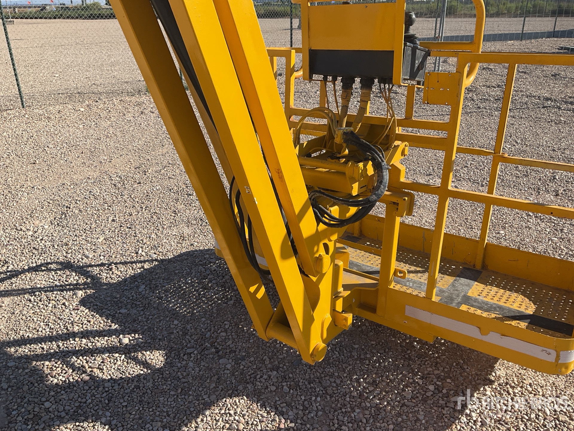 2007 Haulotte HA16PXNT