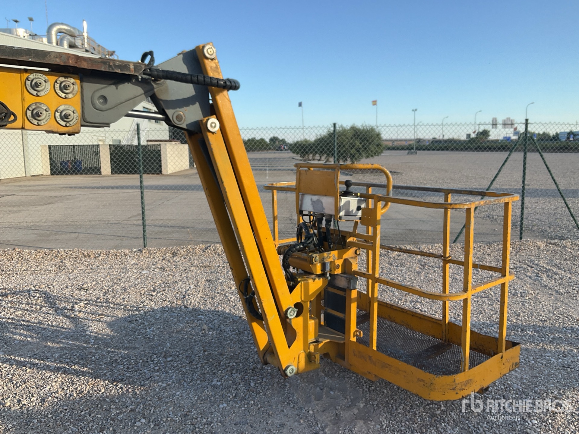 2007 Haulotte HA18PXNT